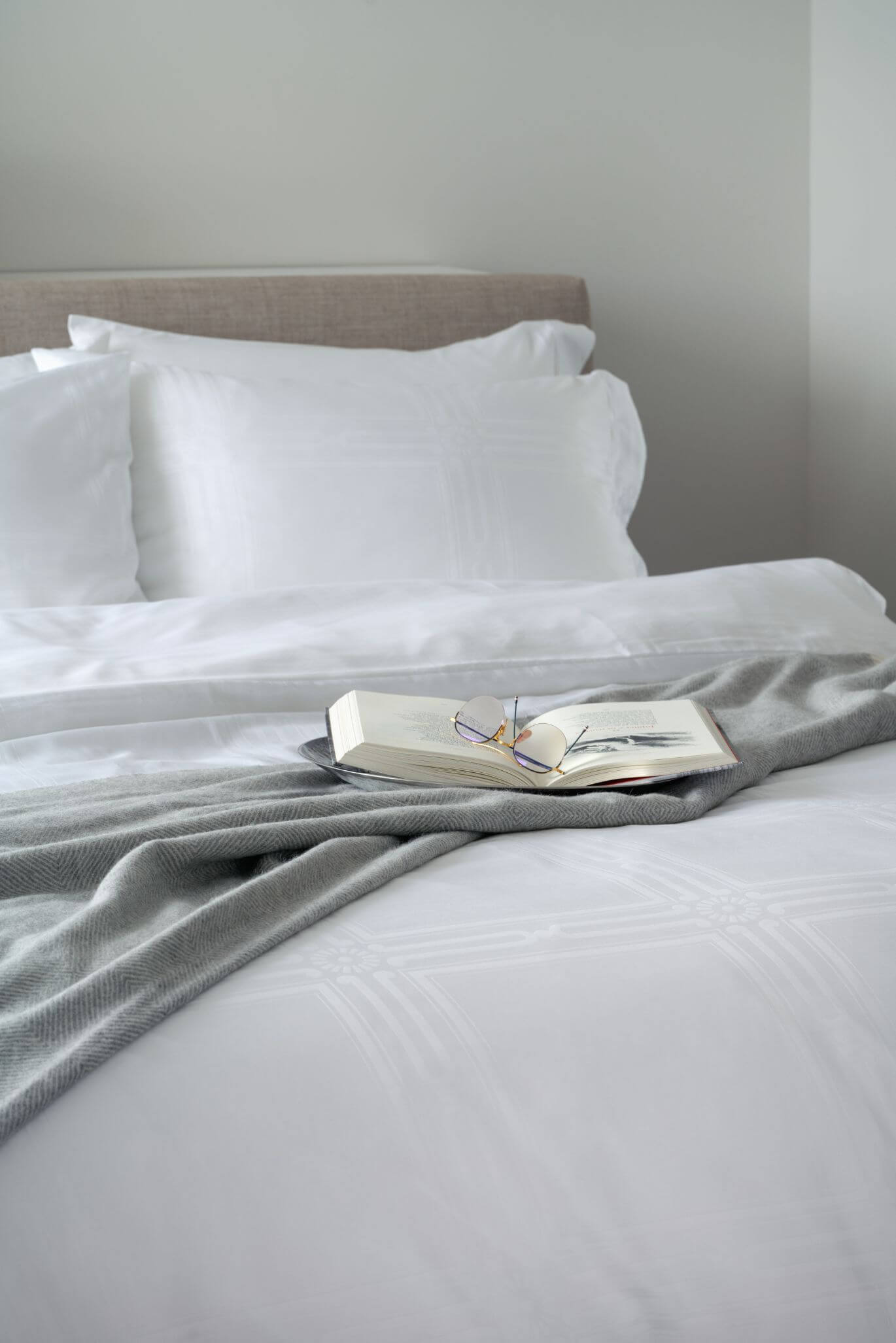 Marialma's bed sheets in Pantone Brilliant White